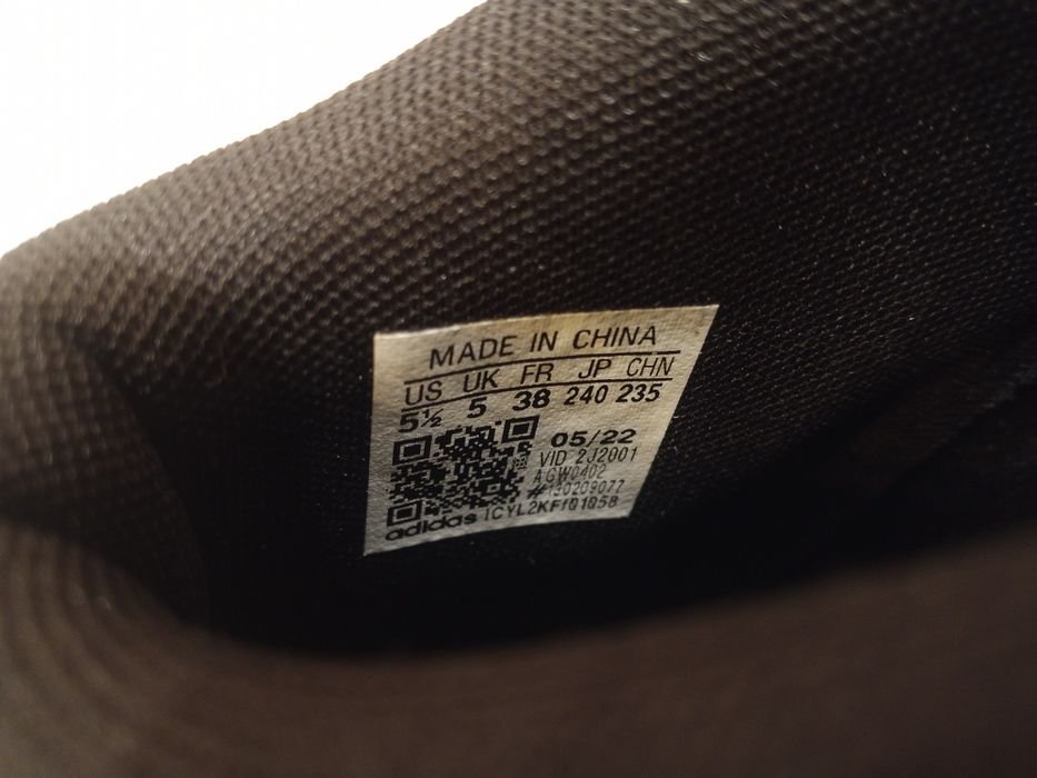 Buta sneakersy Adidas Hoops 3.0 Nie K rozmiar 38 .4.