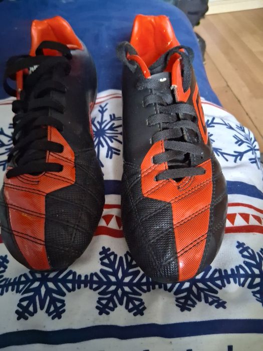 Korki firmy Umbro numer 41