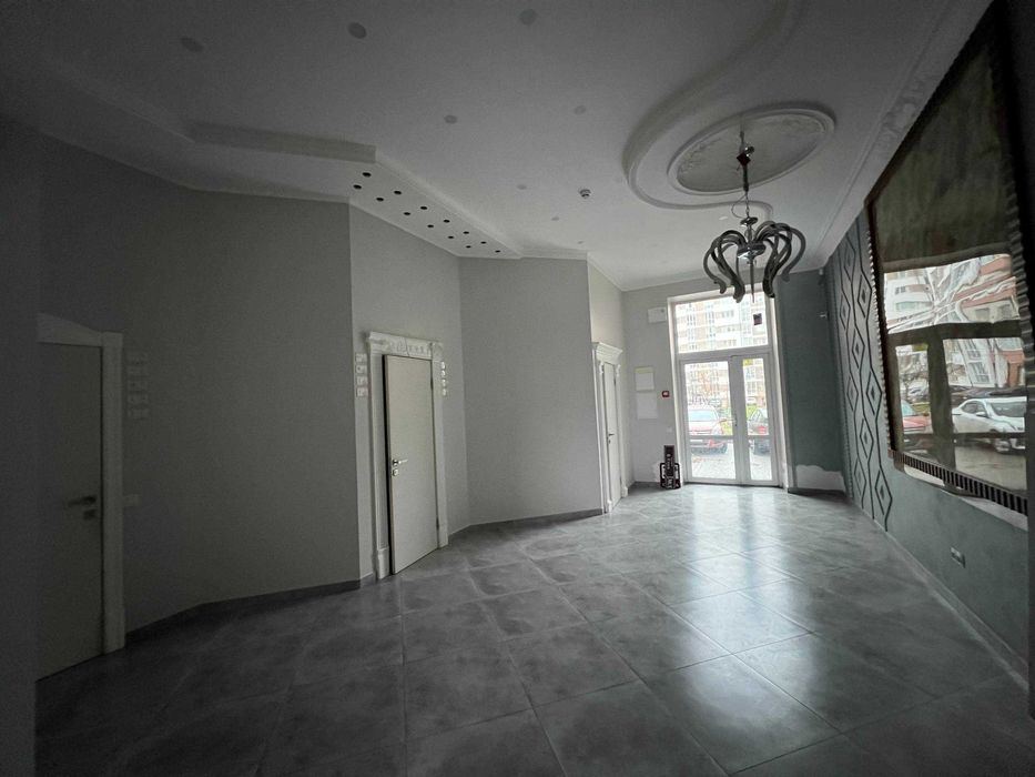 Оренда комерційного приміщення навпроти ЕПІЦЕНТРУ