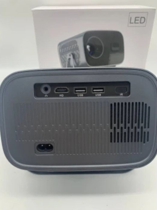 Проектор домашній кінотеатр