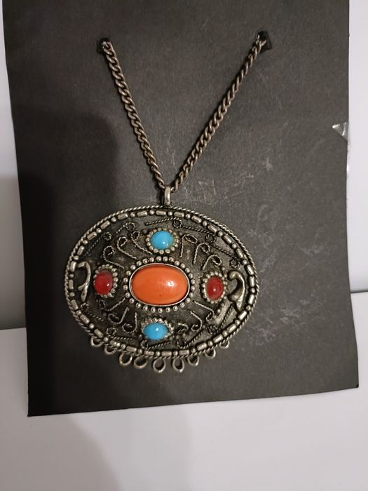 Wisiorek na szyję Jajko