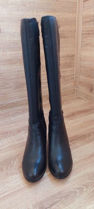 Осінні чоботи з натуральної шкіри welfare 38 розмір, стан новий