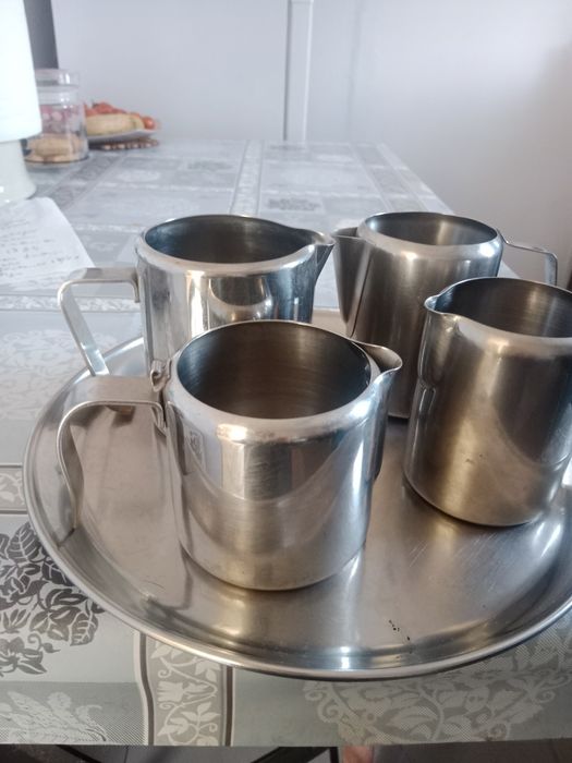 Conjunto de cinco peças em inox