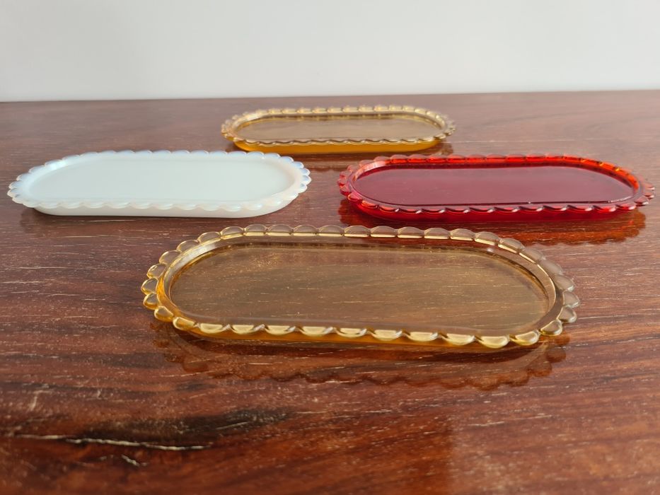 4 mini bandejas de vidro