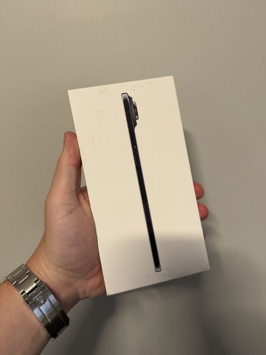 Apple iPhone 17 Air 1TB. (Space Black)
