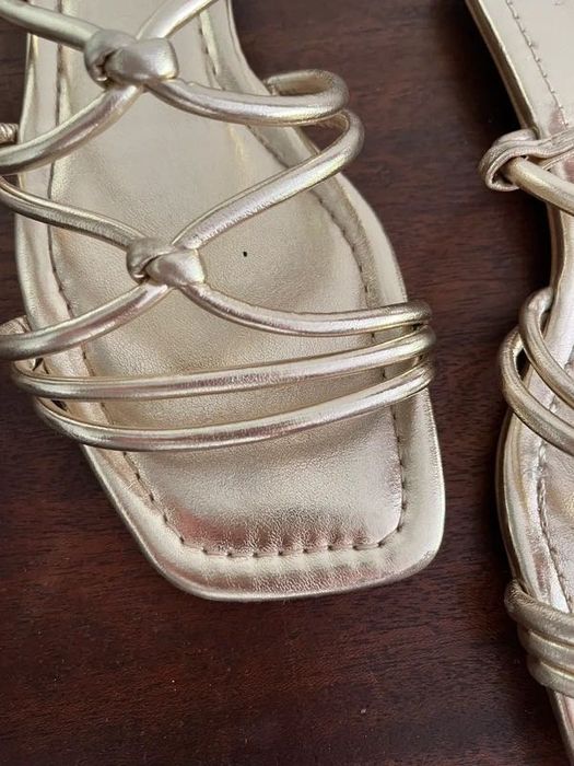 Sandálias Douradas Parfois 37 Minimalistas de Tiras Finas