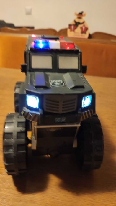 Samochód policyjny duża zabawka