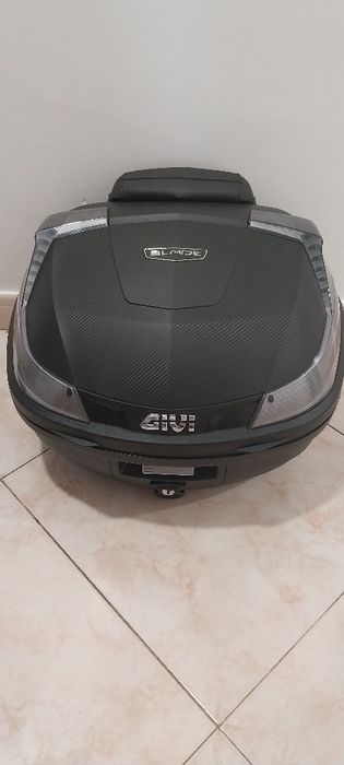 Topcase Givi c/base