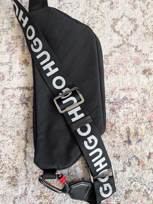 Saszetka, nerka na ramię HUGO