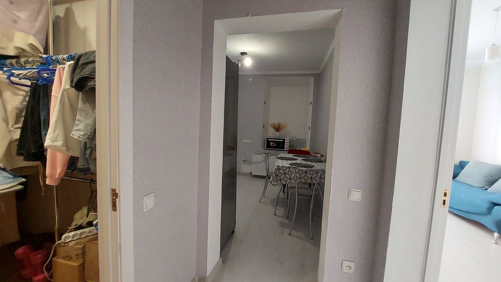 Продам 2-кімнатну квартиру. Вул.Коцюбинського,50.