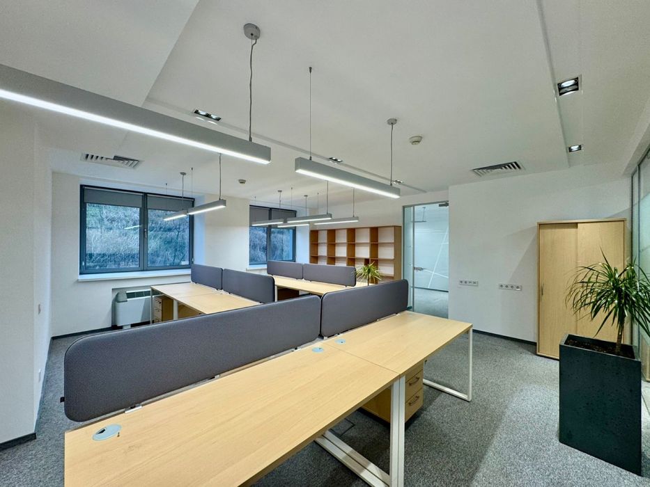 Оренда, офіс 250м2, дизайнерський ремонт, метро Палац спорту. Власник