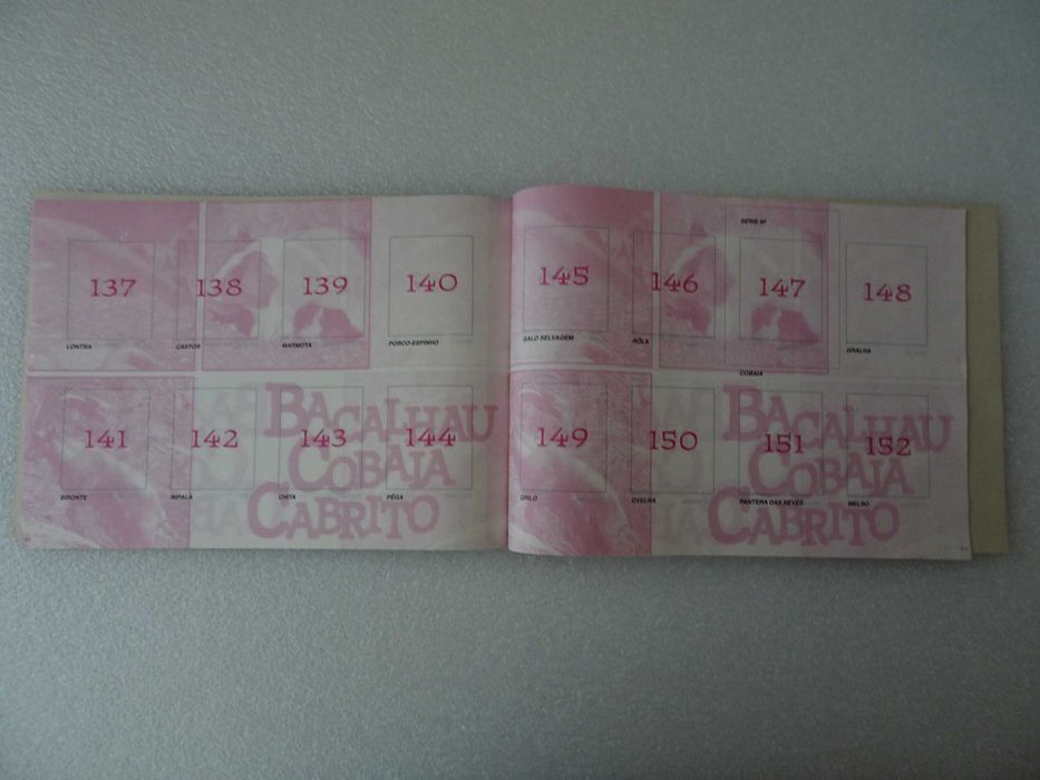 Caderneta de cromos vazia - Bacalhau, cobaia e cabrito