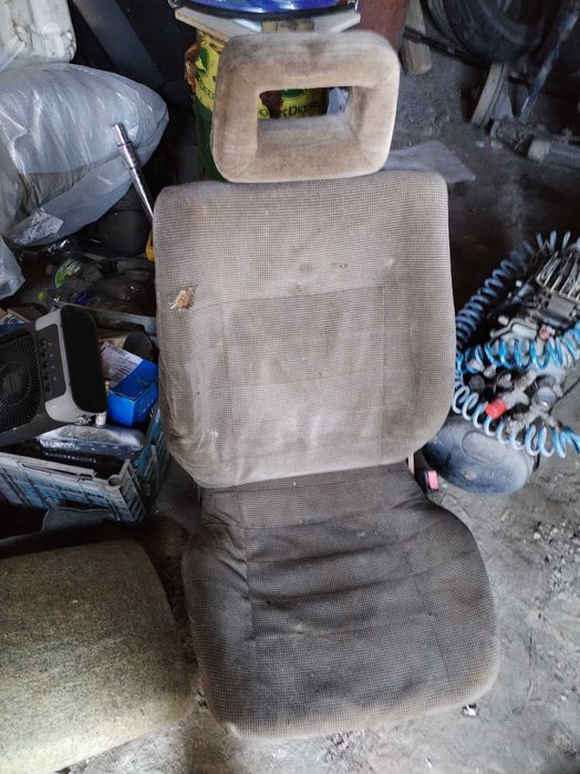 Авто крісло б/у. В гарному стані