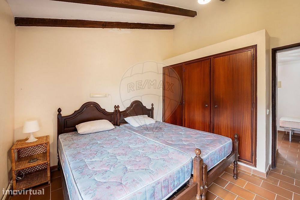Moradia T8 para venda