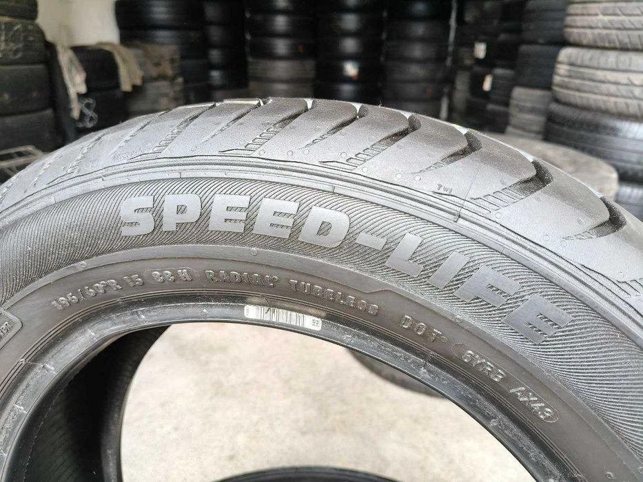 Semperit Speed-Life 195/60r15 2шт, 7мм, ЛЕТО. Привезены из Германии