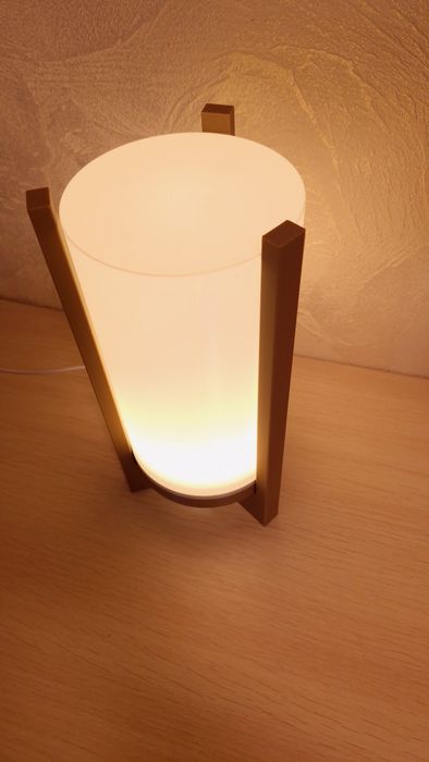 Дизайнерская настольная лампа "Lumia" в стиле Minimal/Japandi