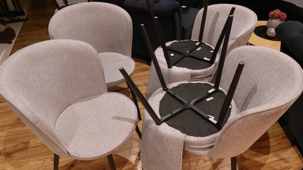 Krzesła tapicerowane