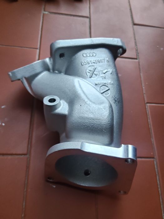Tubo de admissão do corpo borboleta - Audi
