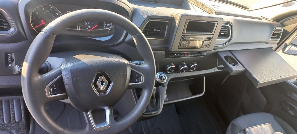 Продам  Renault  Master  2021 р