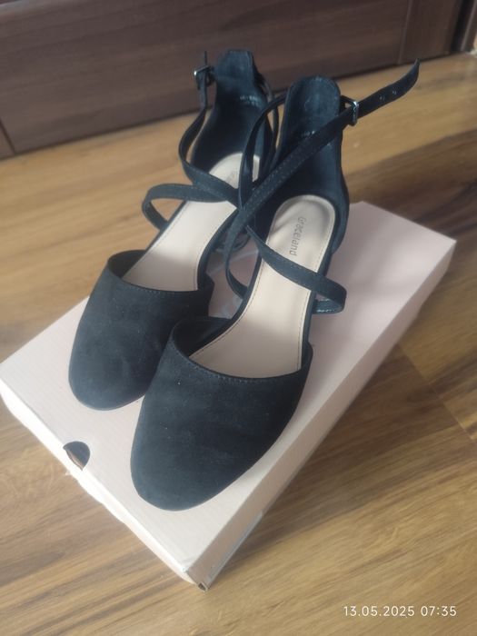 Buty eleganckie r.37