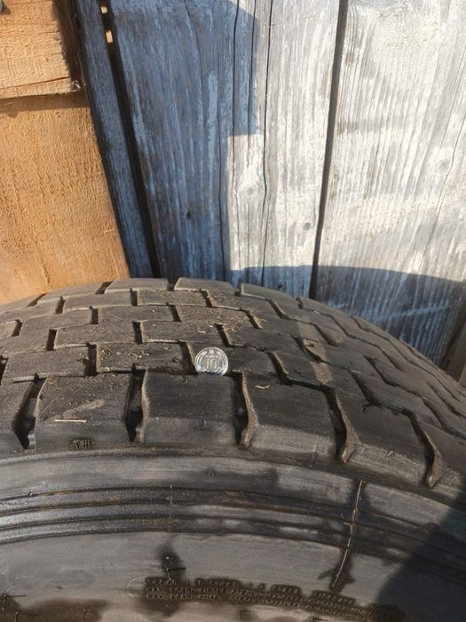 Колесо від грузовика