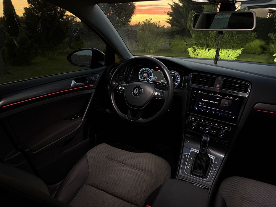 Продам Volkswagen E-golf 36kw ,Пробіг 76.000км