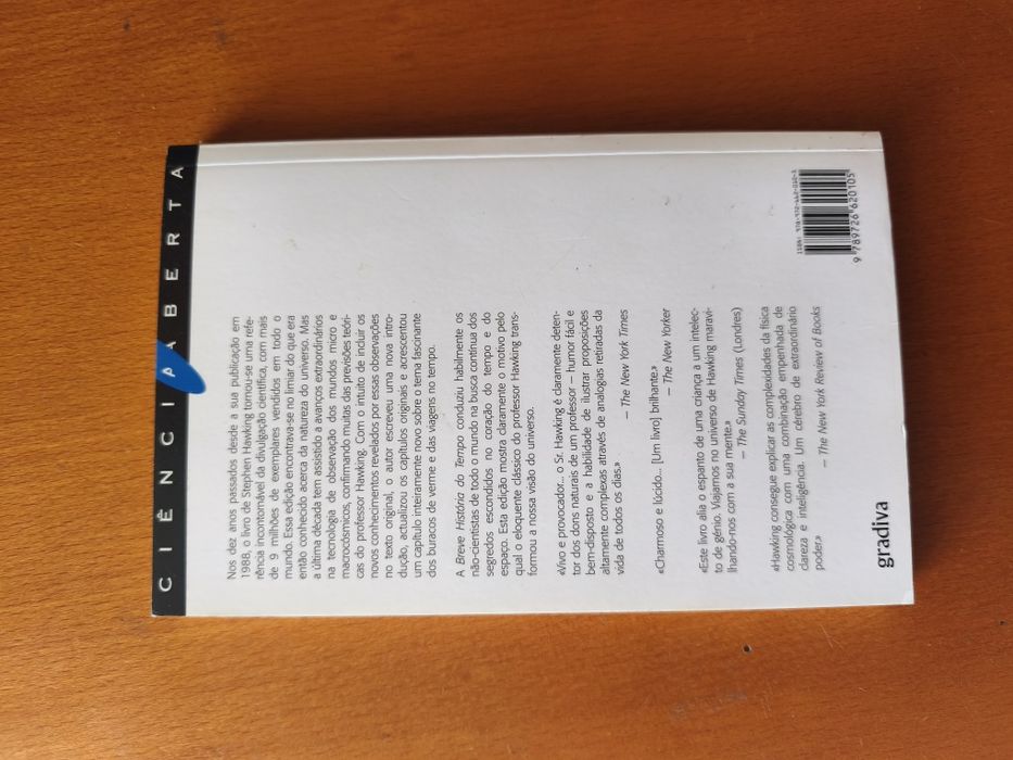 Livro - Breve história do tempo - Stephen Hawking