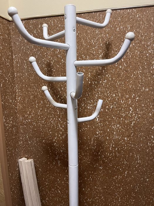 Вішалка для одягу