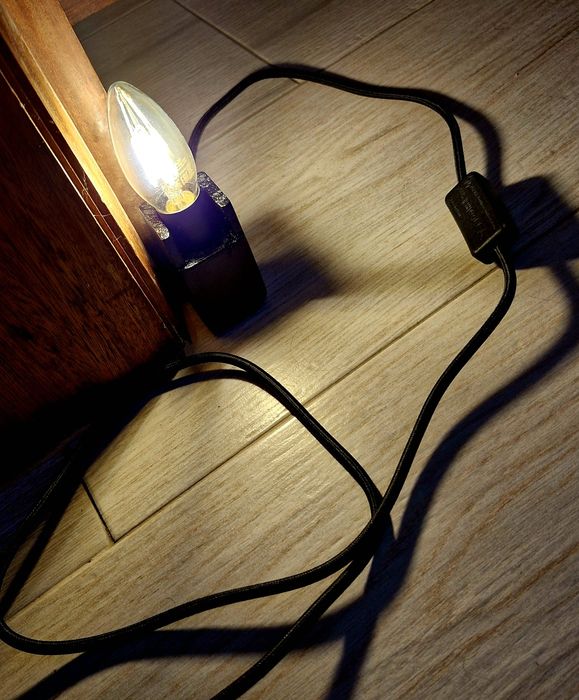 PEÇA ÚNICA: Bloco Luz Preto Madeira Esculpida