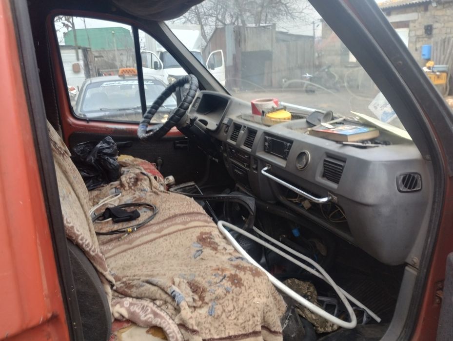 Продам газель грузо пас