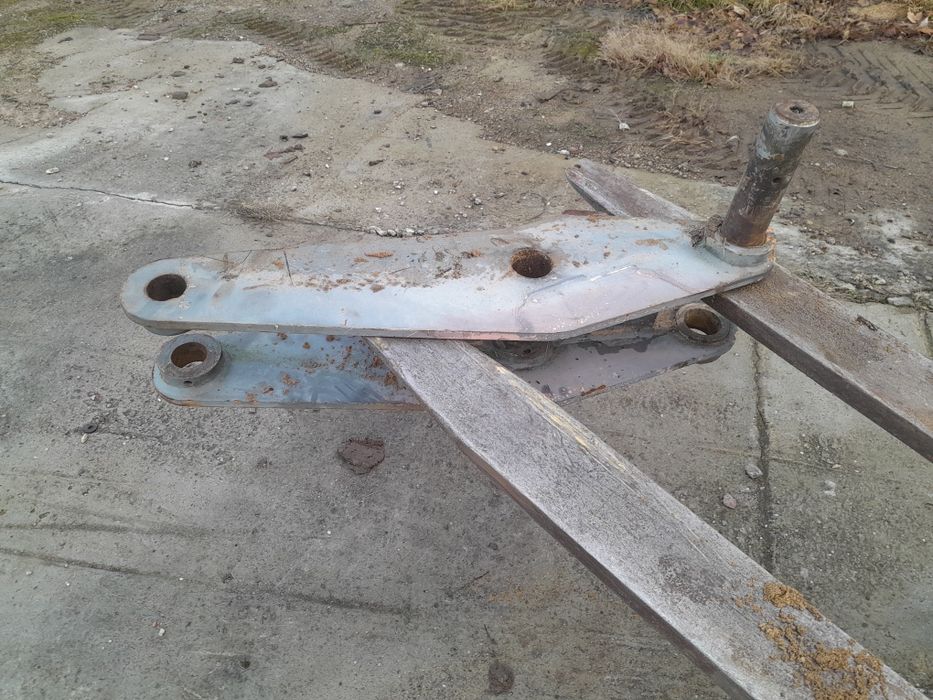 Łącznik łyżki, kiwak KRAMER 780 itp