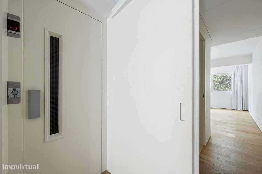 Moradia T4 com jardim, Lapa, Lisboa