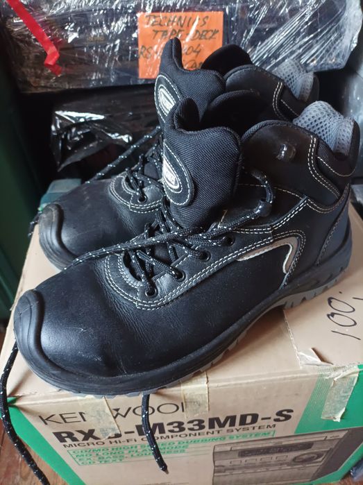 Buty robocze 42 rozmiar nowe
