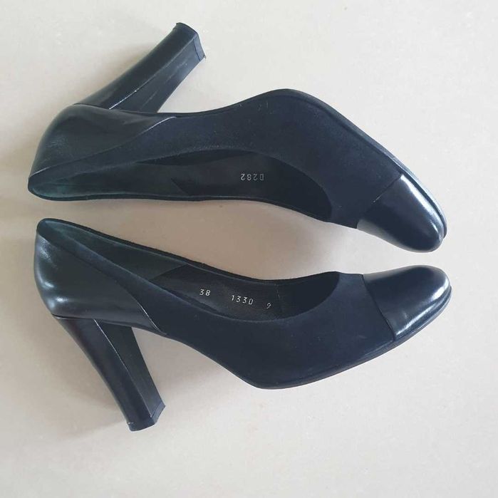 Buty damskie na obcasie