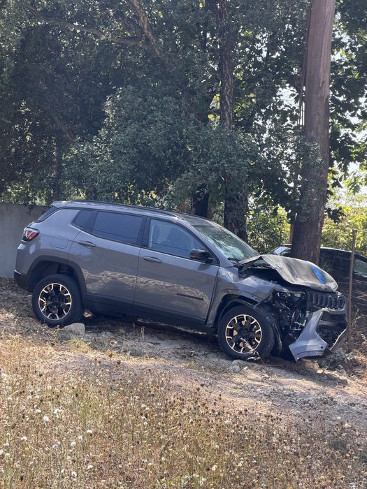 Jeep  compass lift trailhawk  Hibrido c/iva full extras  poucos km