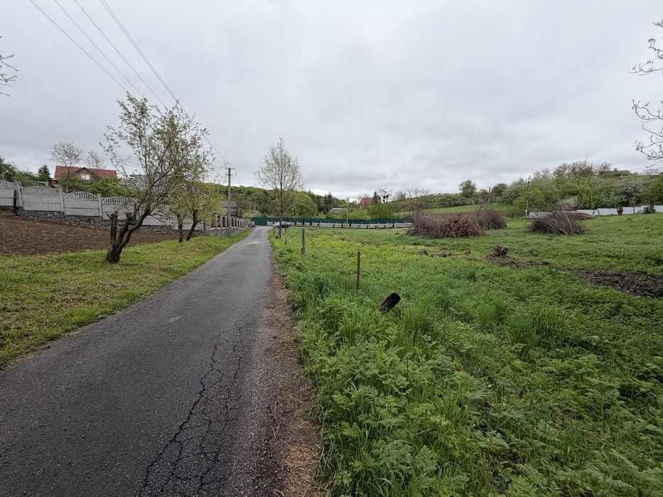 ПРОДАЖ ЗЕМЕЛЬНОЇ ДІЛЯНКИ В ЗАРВАНЦЯХ