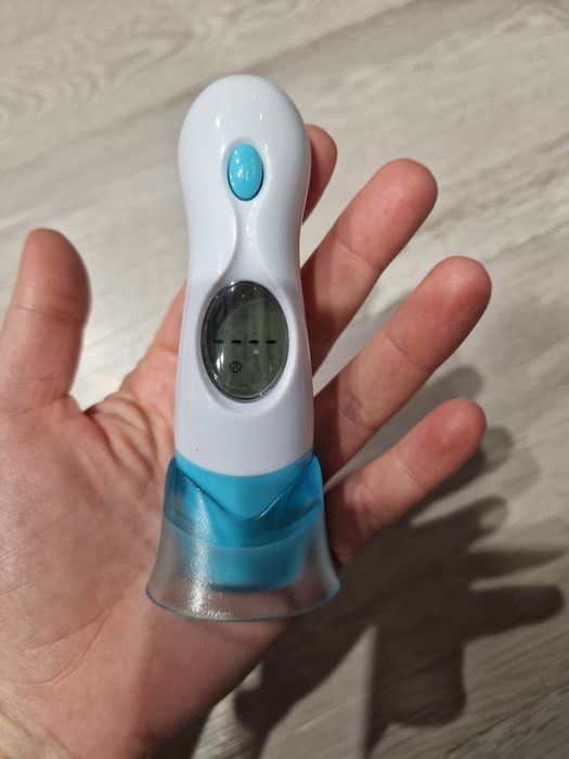 Elektroniczny termometr Controly do ucha i czoła