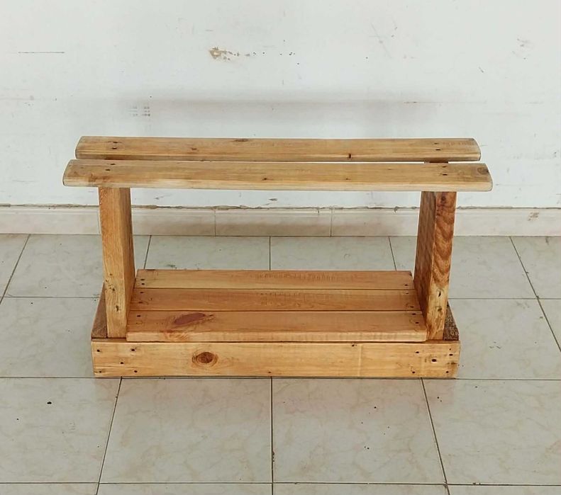 Invulgar Banco / Estante com Prateleira de Vidro. Restaurado!