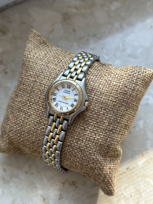 Zegarek damski Anne Klein II na bransolecie