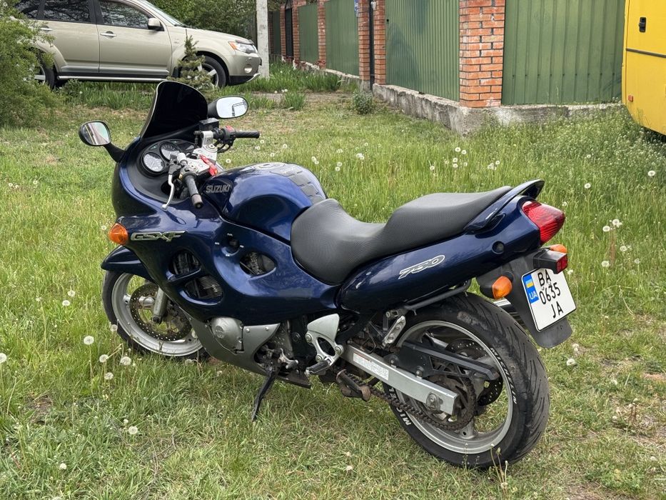 Продам мотоцикл Suzuki 750