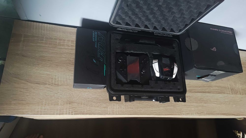 Zestaw ASUS ROG Phone 6 kunai 3 + Cooler 6
