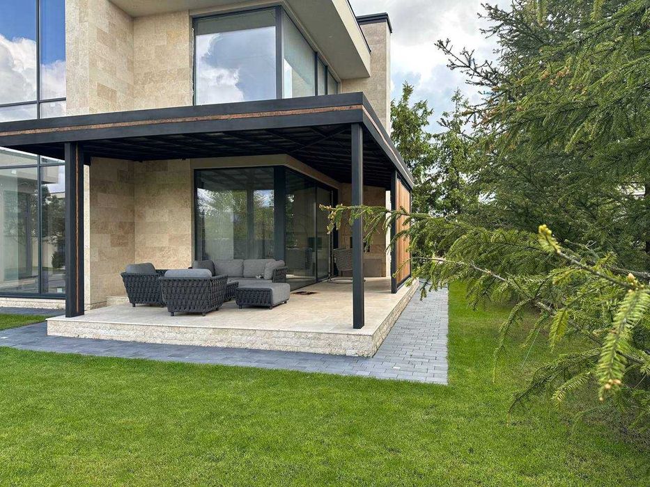 Продаж елітного, сучасного будинку у КМ RIVIERA в с. Сокільники