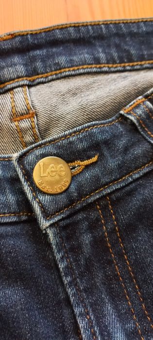 Jeansy Lee straight leg