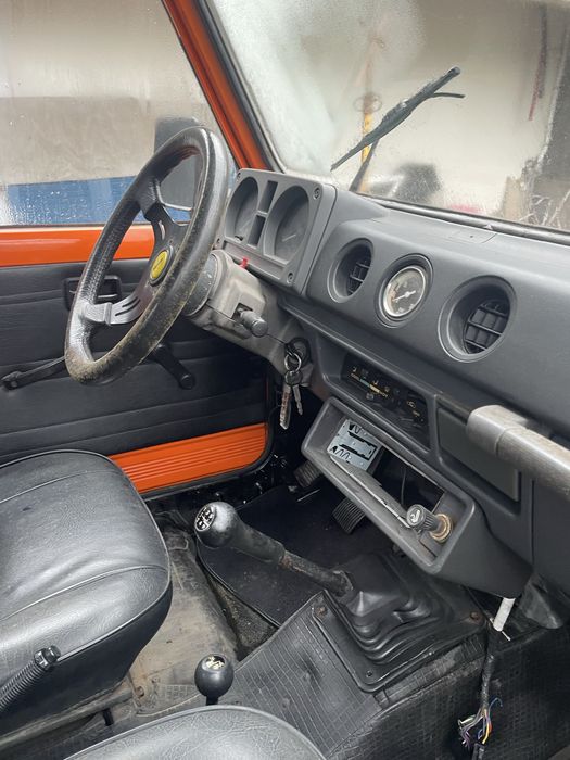 Suzuki samurai SJ413