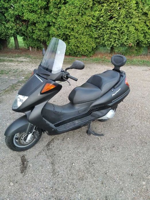 Sprzedam skuter 4t 150-Italiet Millenium