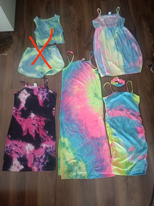 Vestidos alças, menina 8 anos (cada 5 €)