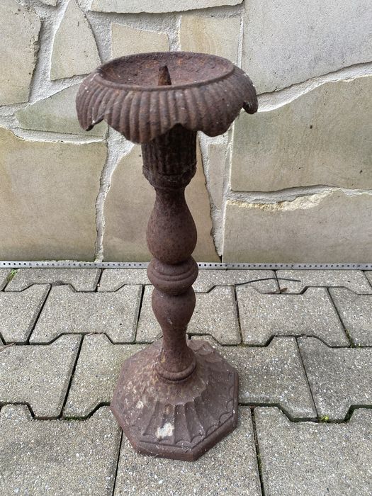 Zabytkowy żeliwny świecznik kandelabr 50 cm