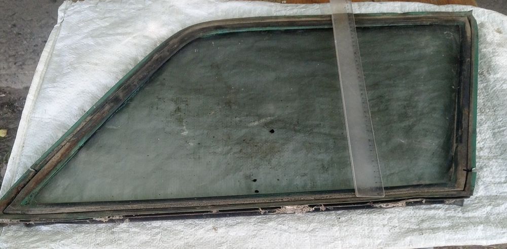 Продам бокове глухе слокло кузова Ваз б/у