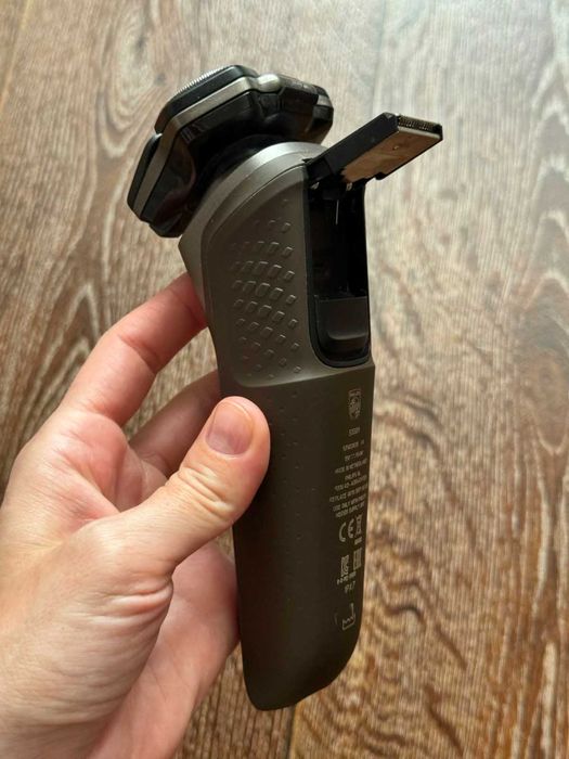 Електробритва Philips 5000