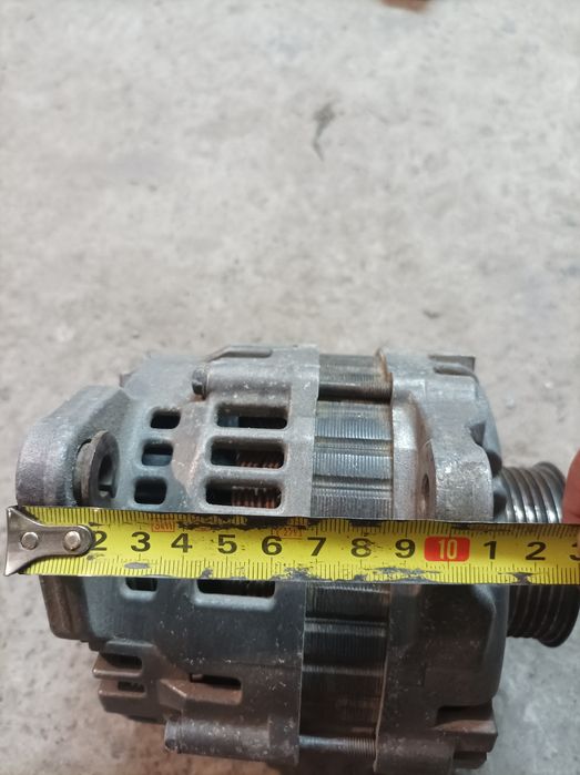 Генератор оригінал с Nissan maxima 3.0